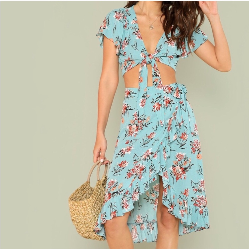 NWOT 2-piece floral skirt and top